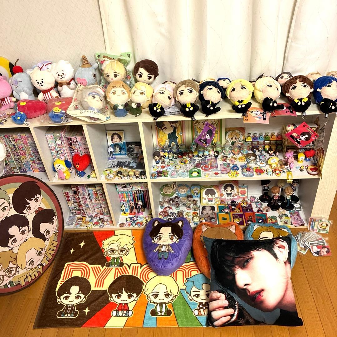 bts bt21 タイニータングッズ 大量目立った傷や汚れなし