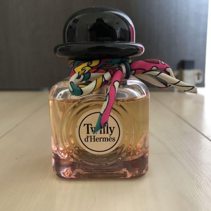メルカリ ツイリードゥエルメス 香水 50ml 香水 女性用 5 555 中古や未使用のフリマ