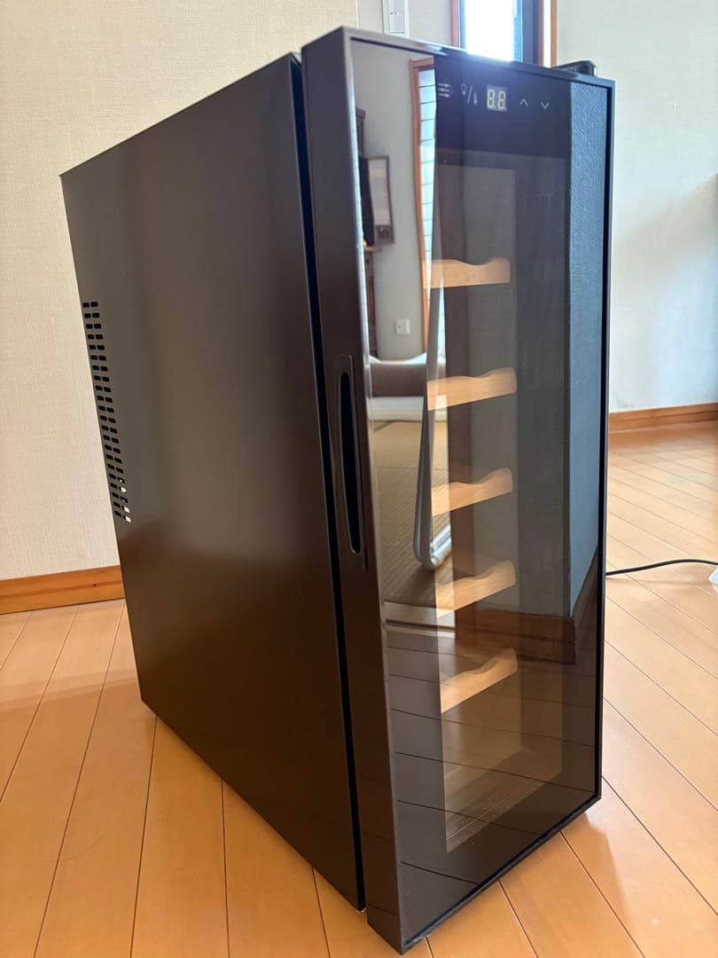 Besson ワインセラー 12本収納 ペルチェ方式 木製棚目立った傷や汚れなし WWW_KANDAIZUMI_COM