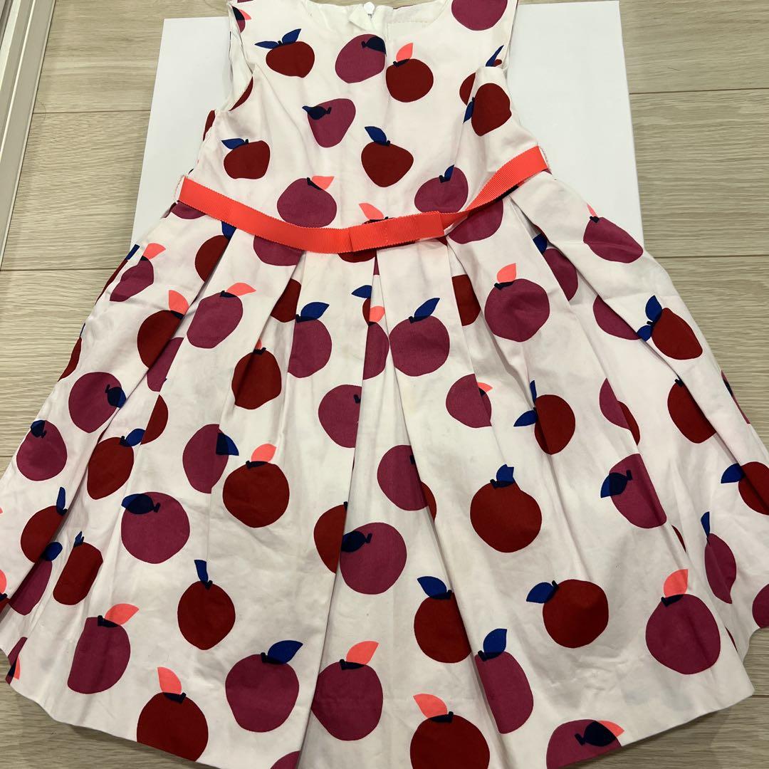 美品　jacadi りんごワンピース♡ 3A/96cm jacadi りんご柄ワンピース 3A 96センチ ジャカディ - メルカリ
