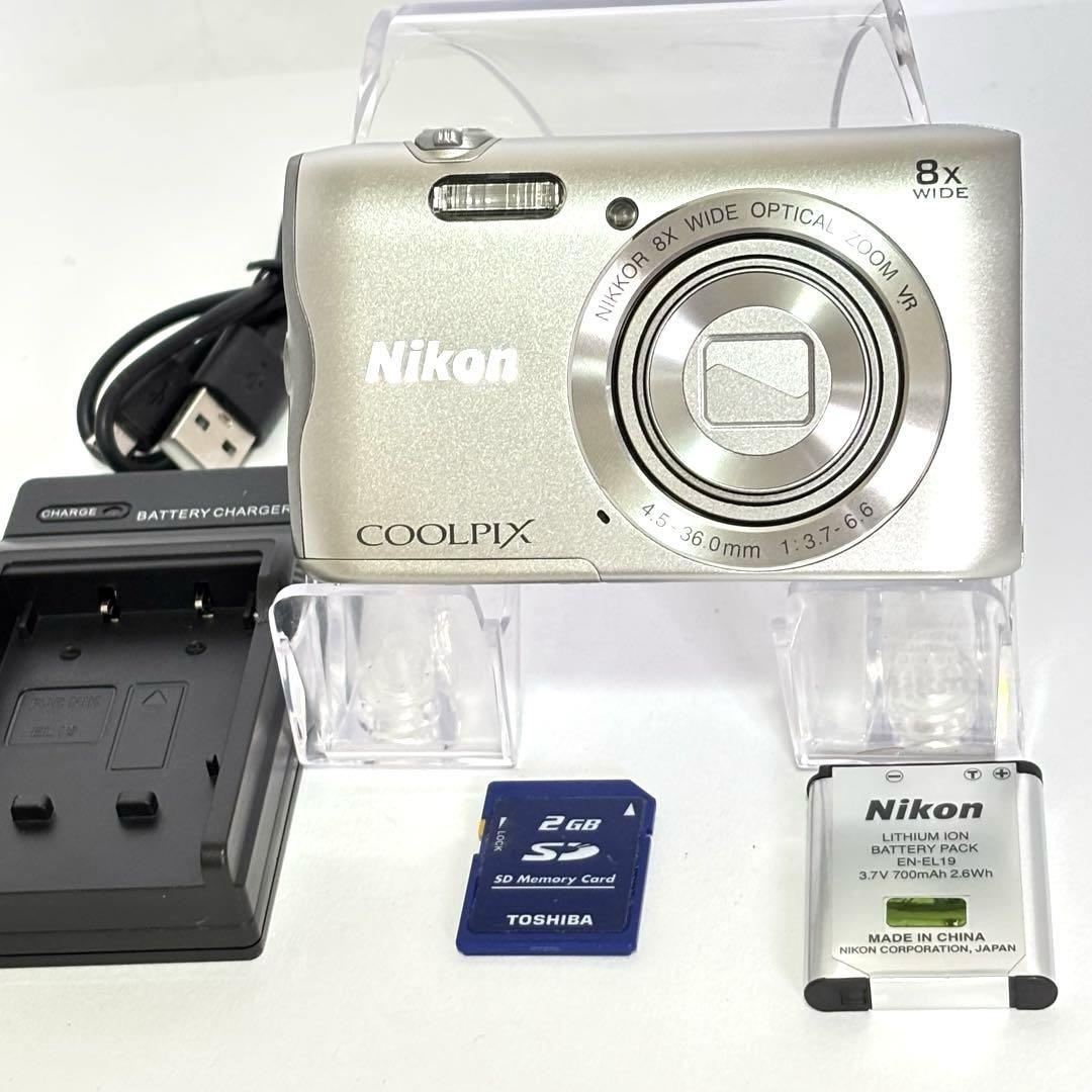 【美品】Nikon coolpix A300 ニコン　デジカメ　SDカード付