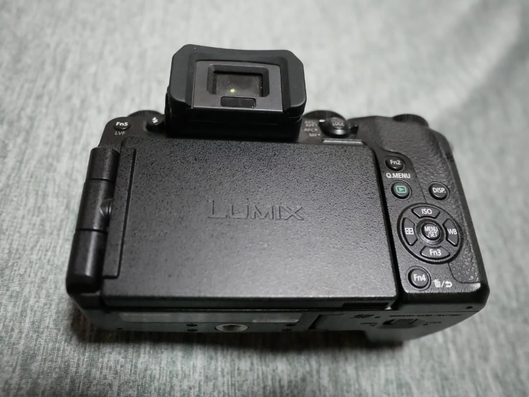 さ*む様 Panasonic LUMIX G７ ミラーレスカメラ DMC-G7H