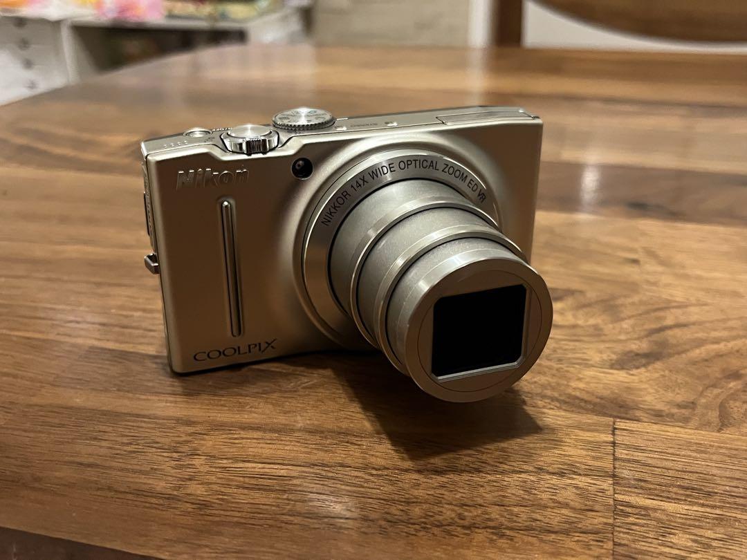 Nikon coolpix S8200 コンパクトデジカメ　シルバー