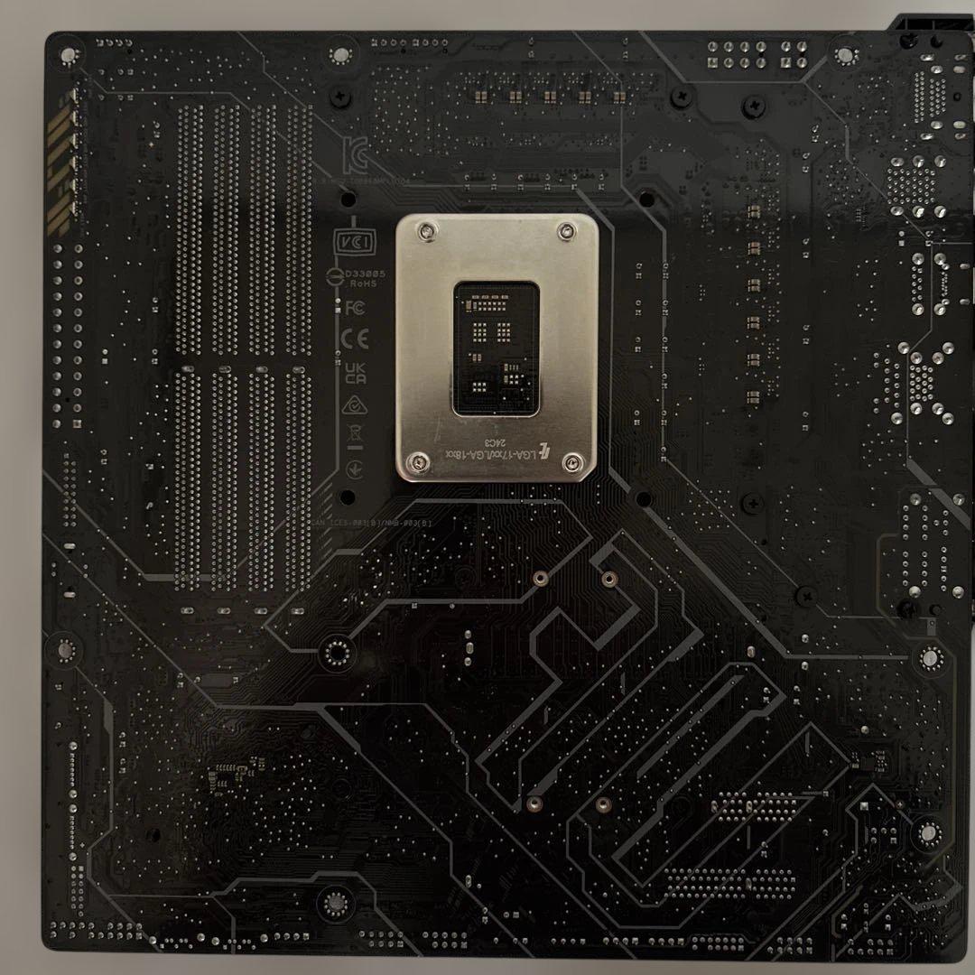 TUF GAMING B660M-PLUS D4 マザーボード