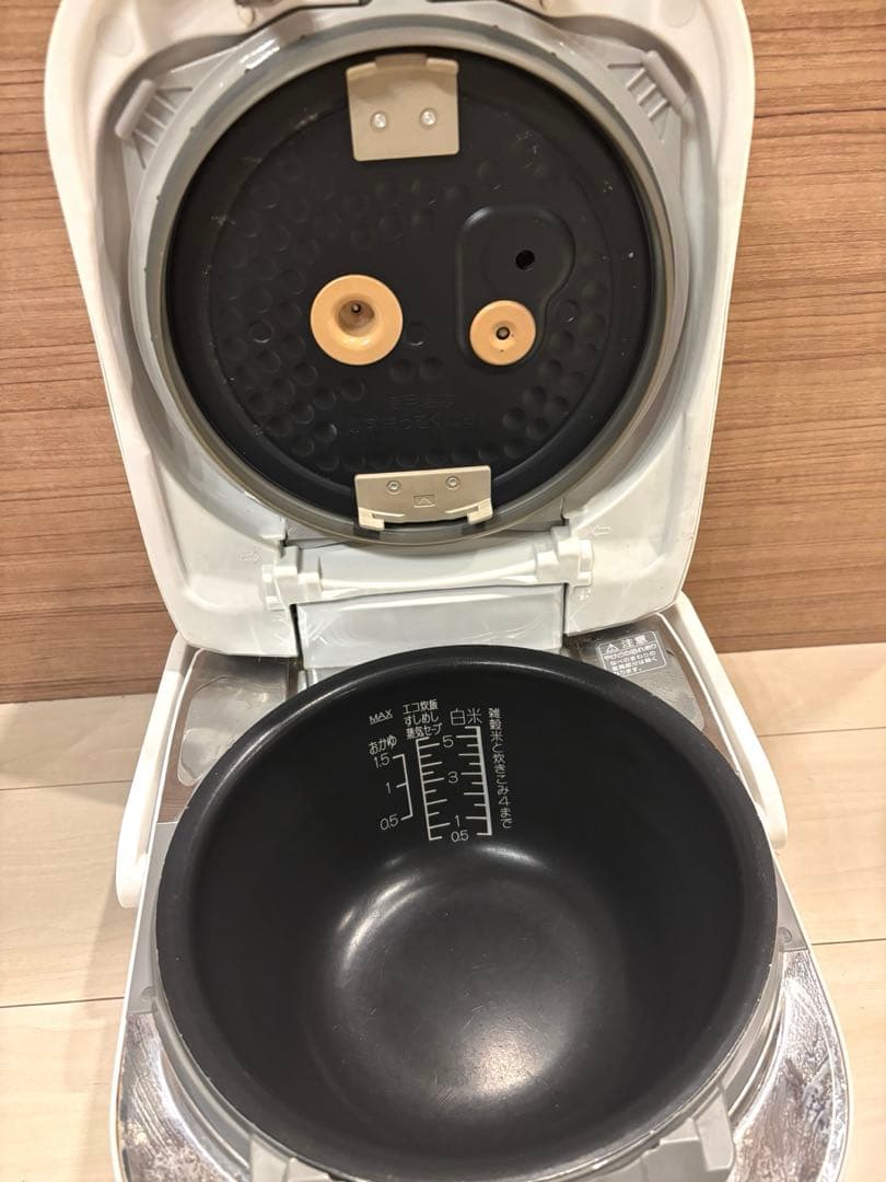 象印 圧力IH炊飯ジャー NP-WA10 5合炊き 炊飯器
