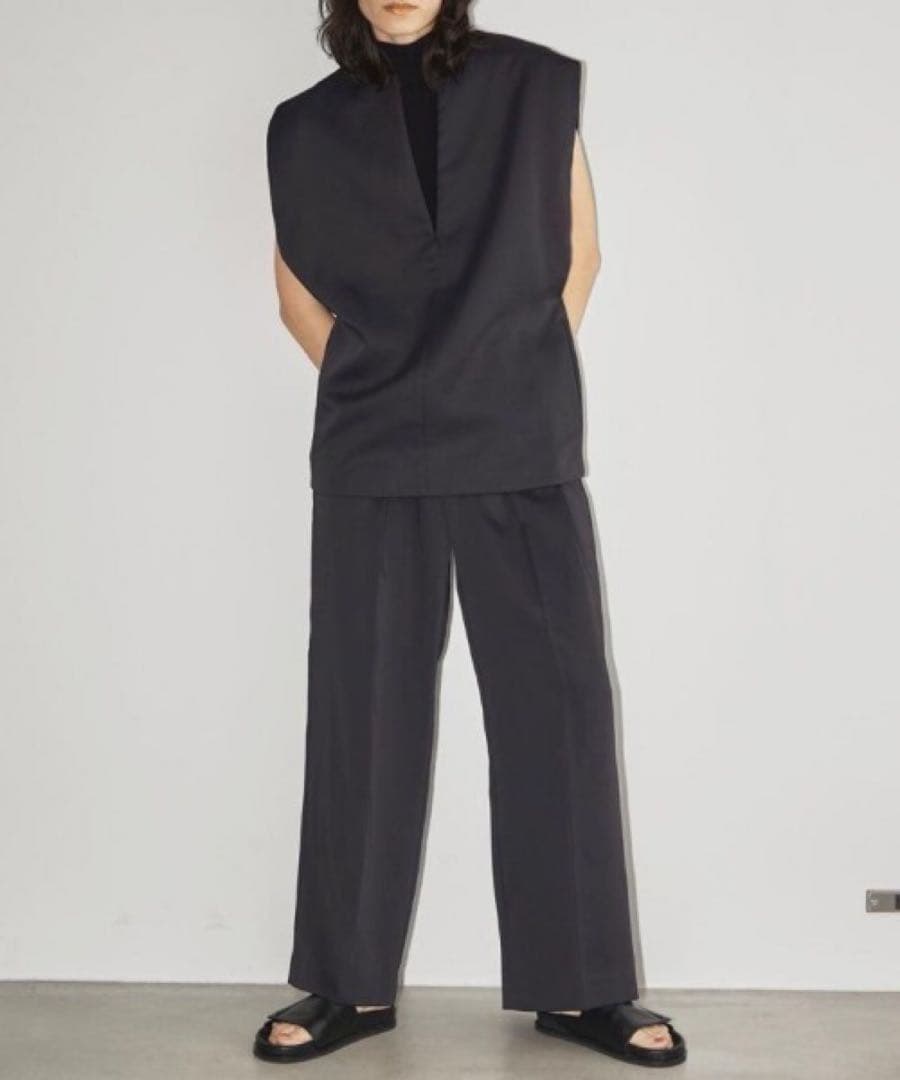 TODAYFUL キーネックサテンダブルタックサテンセットアップ ブラック 38