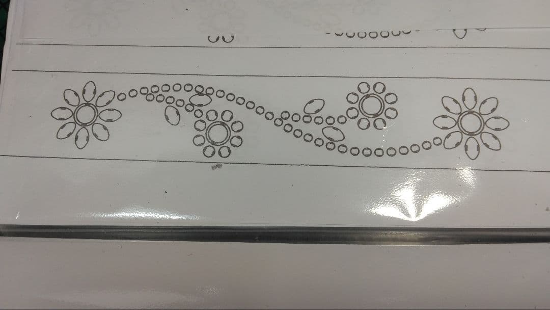 栃木レザーツタ&フラワースタッズベルトブラック ニッケル&ブラス 栃木レザーツタ&フラワースタッズベルトブラック ニッケル&ブラス