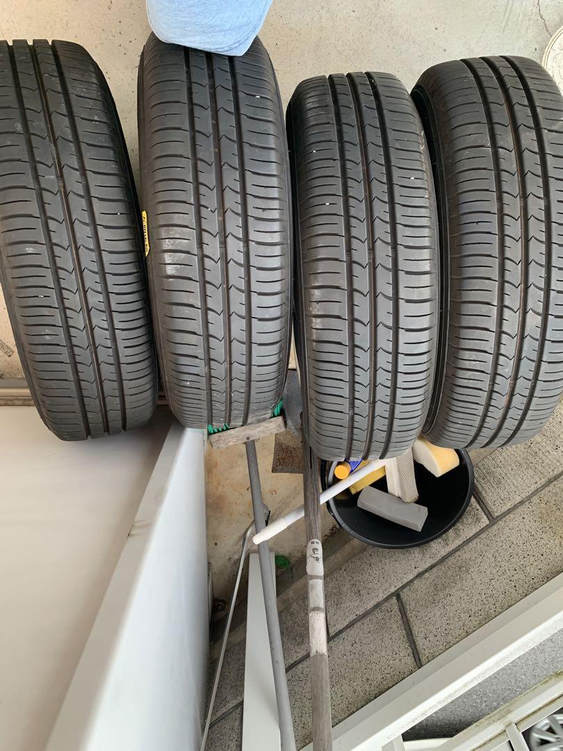 タイヤ　アクア　１５インチ　ホイールセット　純正鉄ホイール　中古品