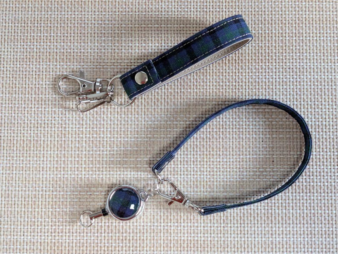 ハンドメイド リール ストラップ キーリング キーホルダー ファミリア風チェック