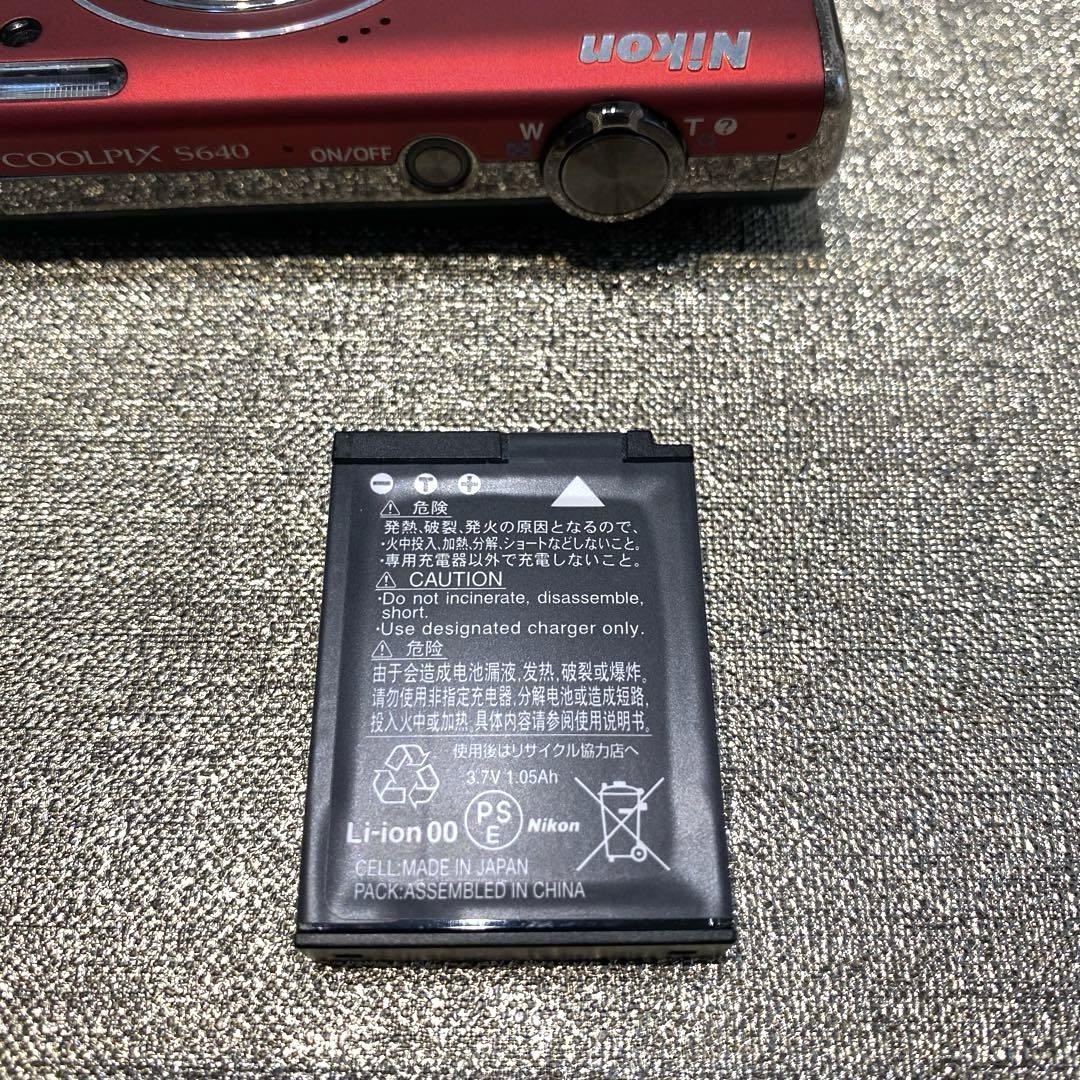 Nikon COOLPIX S640 レッド 本体・バッテリー・充電器