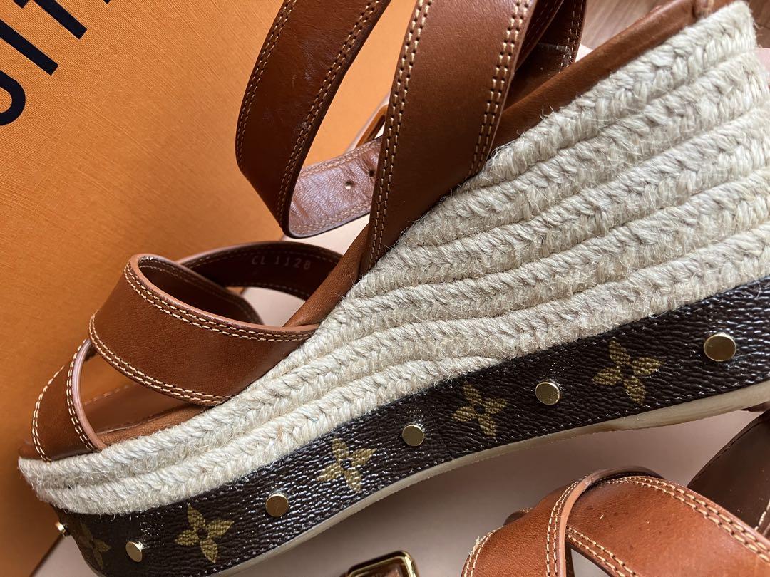 Louis Vuitton サンダル モノグラム柄　ダークブラウン Louis Vuitton サンダル モノグラム柄 ダークブラウン