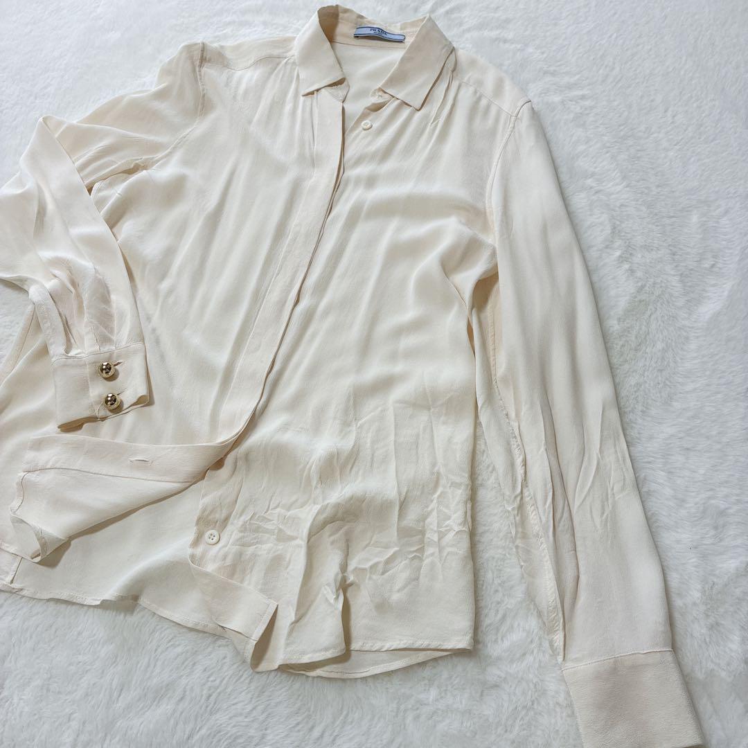 【難あり】PRADA シルク　シャツ　金ボタン　ブラウス　大きいサイズ　42 難あり】PRADA シルク シャツ 金ボタン ブラウス 大きいサイズ
