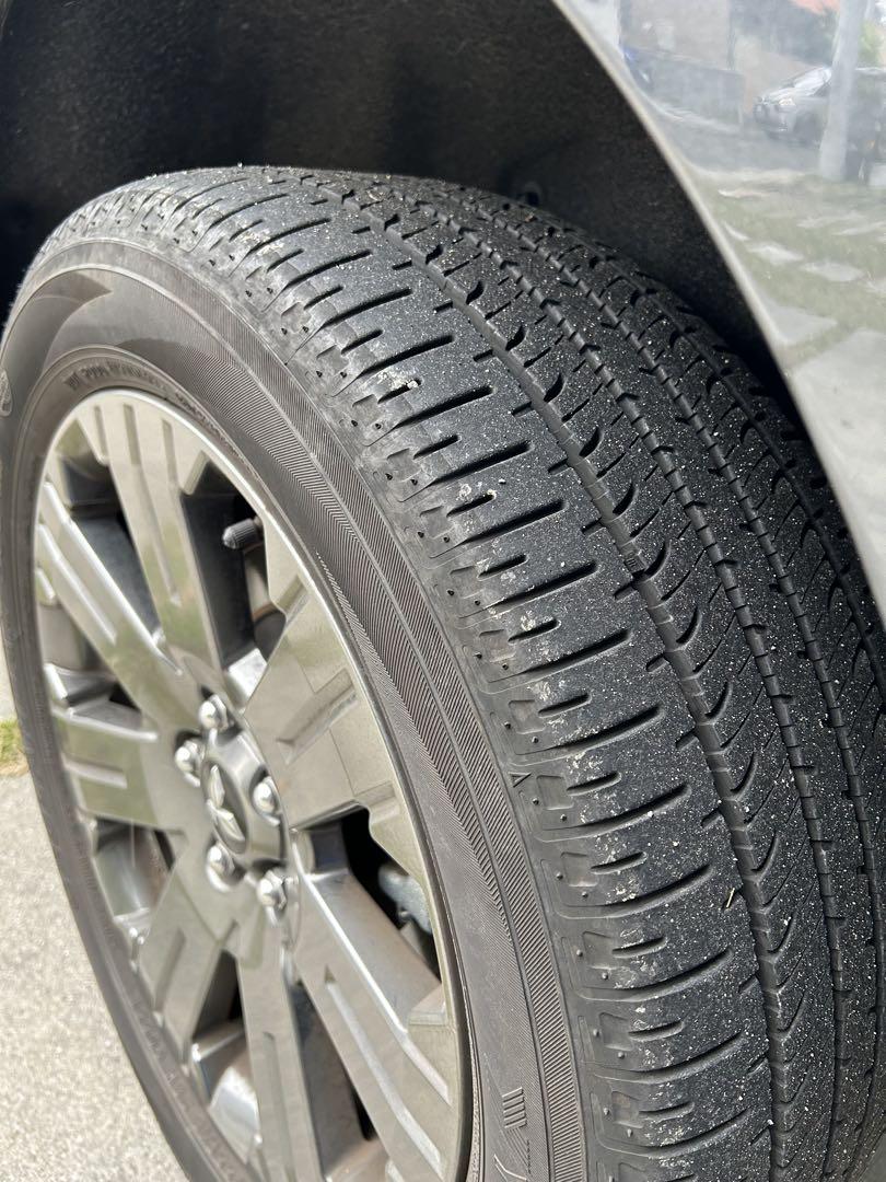 デリカ ジャスパー 純正タイヤ ホイールセット225/55R18