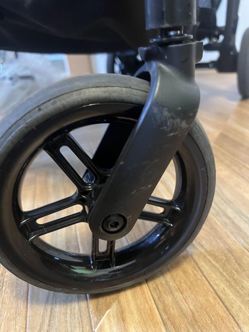 cybex ベビーカー メリオ カーボンソーホーグレイ　2021年モデル