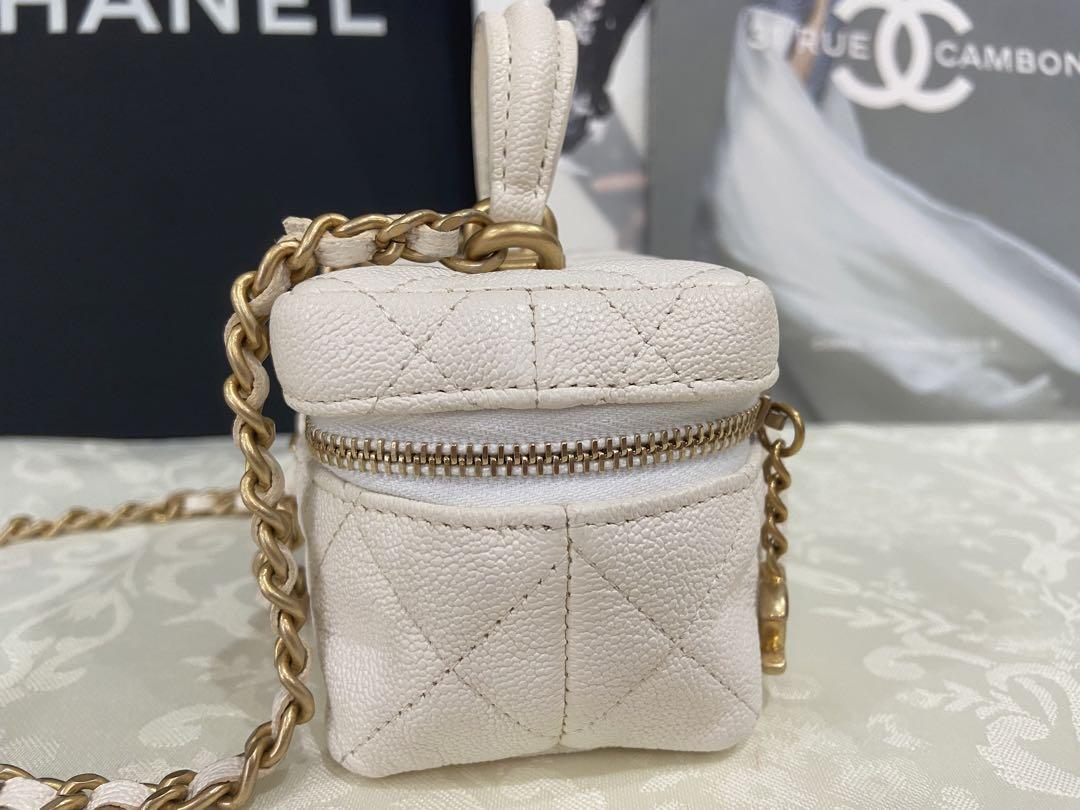 VINTAGE シャネル ミニバニティーバッグ キャビア ホワイト 楽天市場】シャネル CHANEL ミニバニティチェーンショルダー
