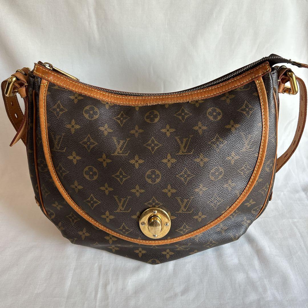 Louis Vuitton モノグラム トゥラム ショルダーバッグ 39,000円