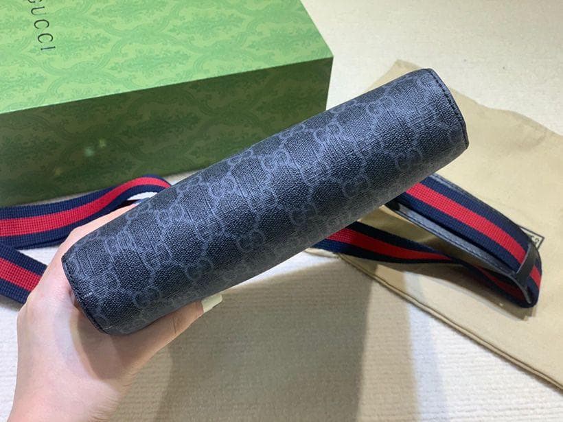 GUCCI GGスプリームスモールメッセンジャーバッグ ショルダーバッグ GUCCI GGスプリームスモールメッセンジャーバッグ ショルダーバッグ