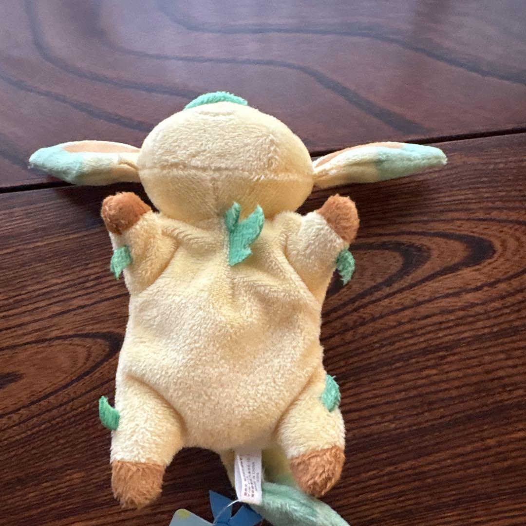 くったりシリーズ リーフィア　くったり　ぬいぐるみ　おねむりversion Amazon.co.jp: ポケモンセンターオリジナル くったりぬいぐるみ