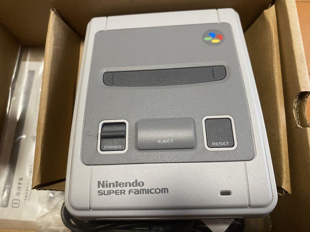 【美品】ニンテンドークラシックミニ ファミリーコンピュータ&スーパーファミコン