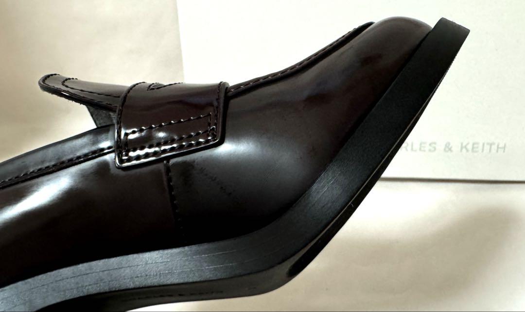 CHARLES&KEITH ペニーローファー パンプス バーガンディ 23.5
