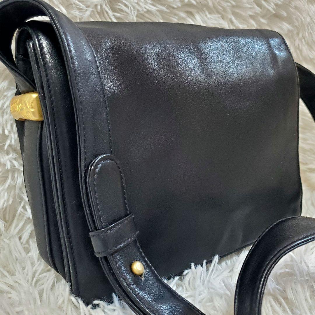 美品 DONNAKARAN NEW YORK ショルダーバッグ ゴールド金具