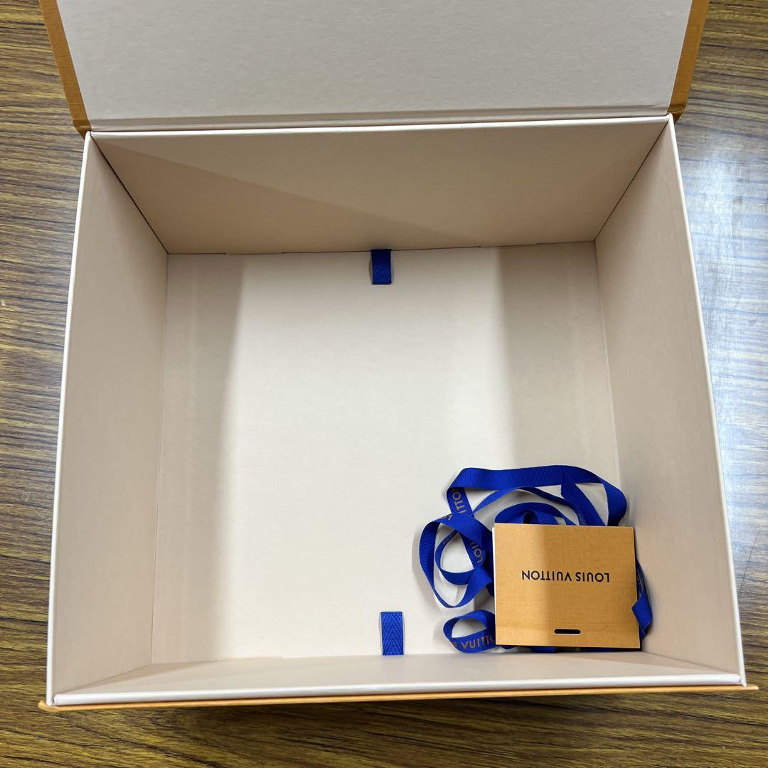 LOUIS VUITTON ショッパー・箱・布袋・リボンセット 大きめサイズ