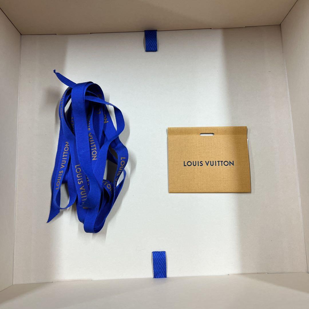 LOUIS VUITTON ショッパー・箱・布袋・リボンセット 大きめサイズ