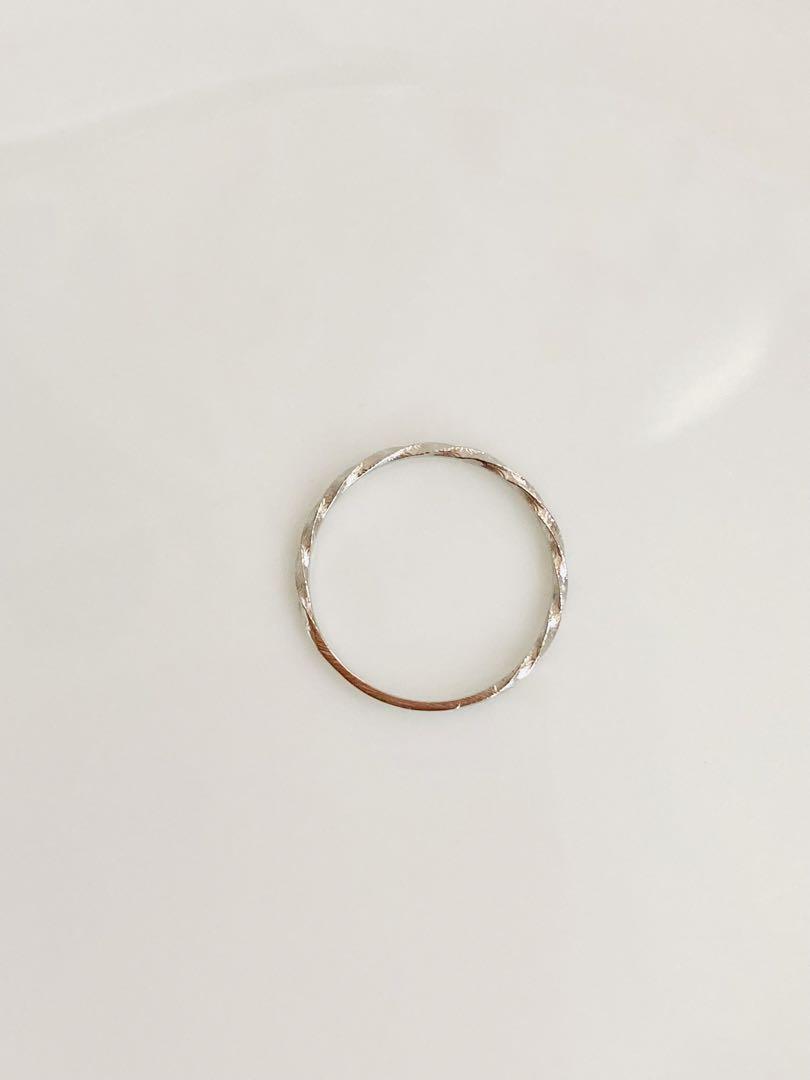 jewel closet K10ツイストスリムリング　#11 jewel closet K10ツイストスリムリング #11 - メルカリ