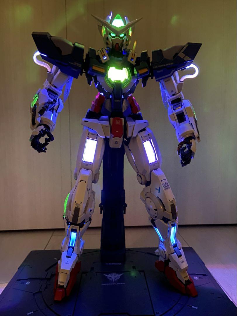 ガンダム エクシア PG 1/60 LIGHTING MODEL ガンダム00