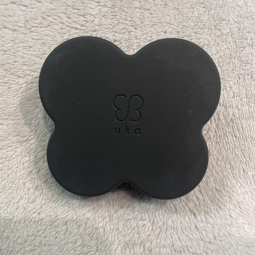 ウカuka scalp brush ケンザン

ブラック

スカルプブラシ