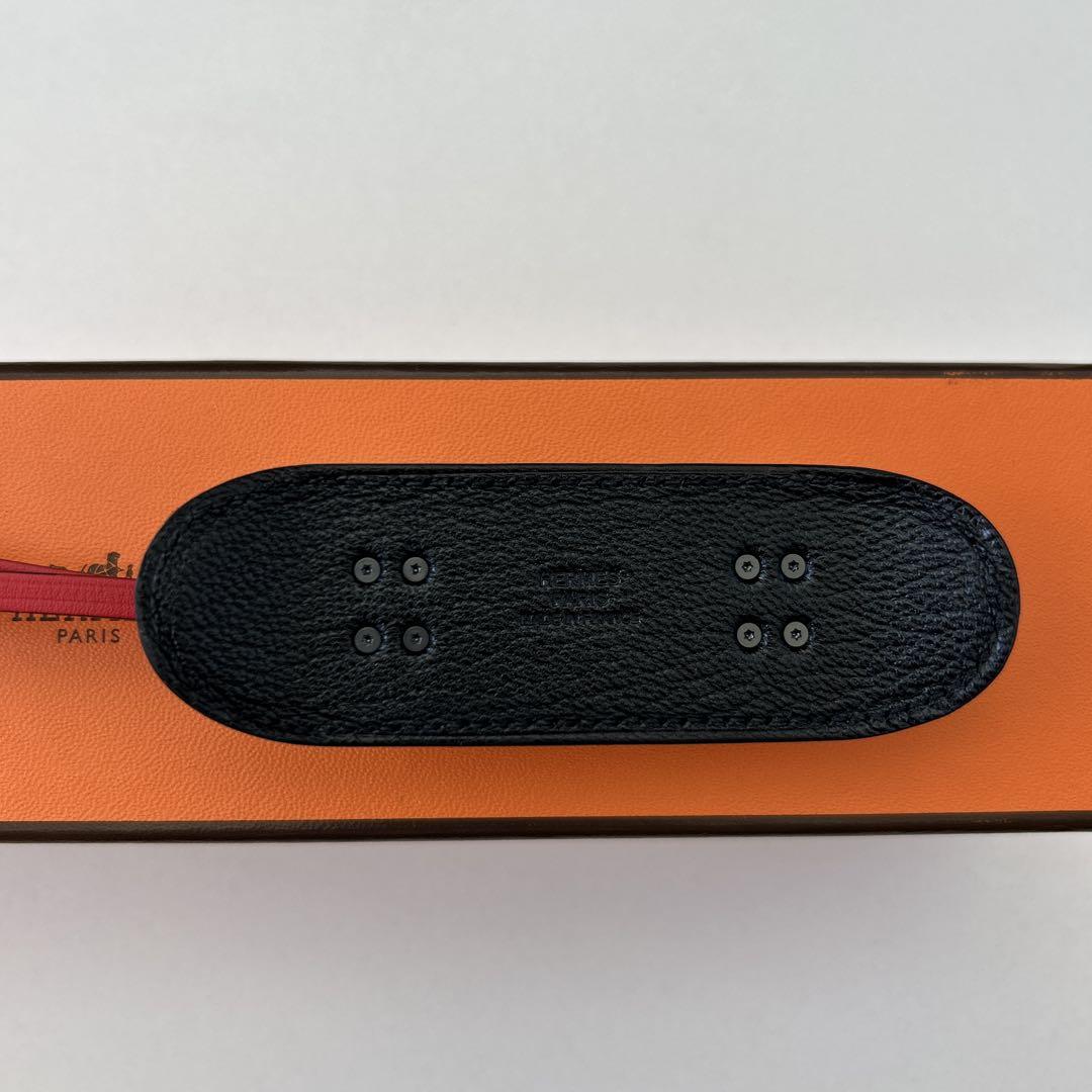 エルメス スケートボード キーホルダー