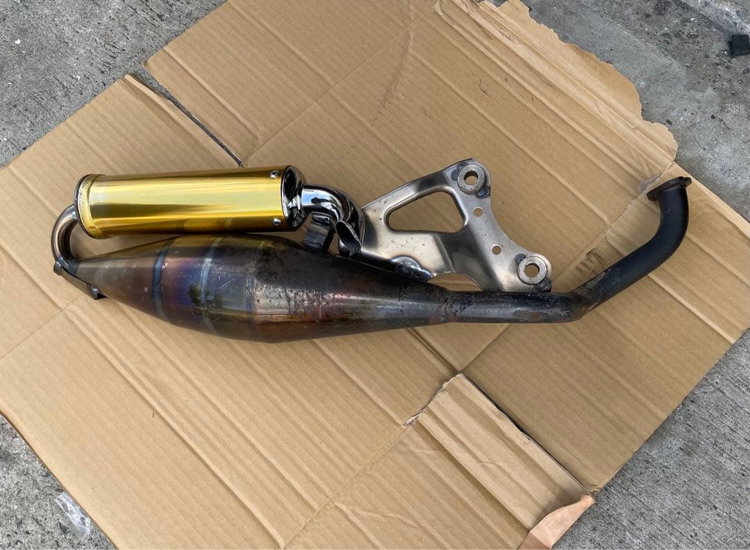 ライブディオZX AF35 社外マフラー