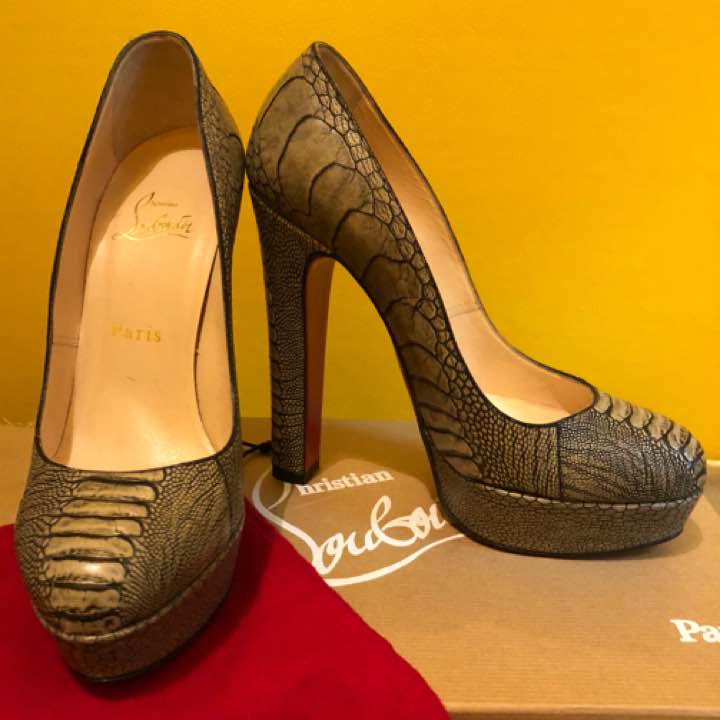 Christian Louboutin クリスチャンルブタン louboutin パンプス