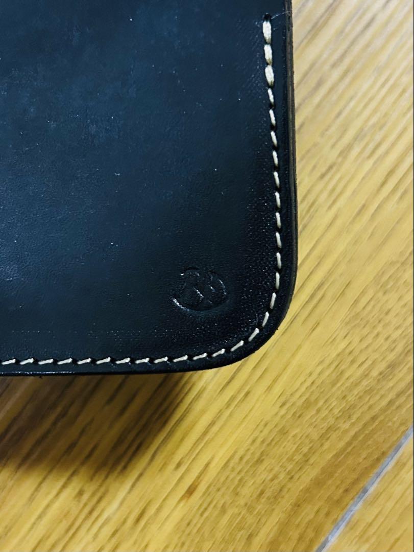 レッドムーン　二つ折り財布 ブラック
