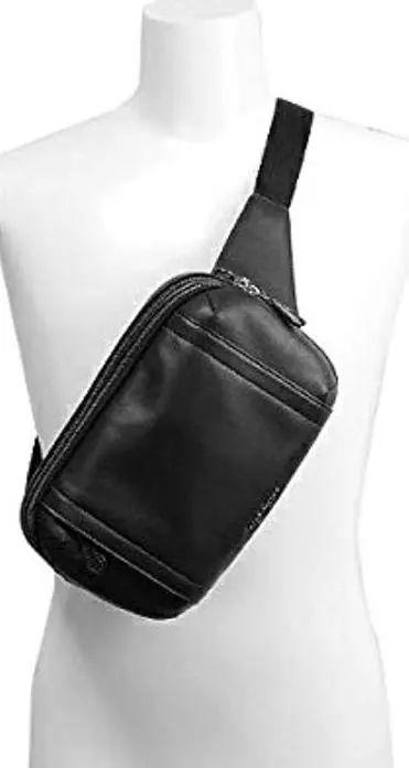 コーチ新品 COACH メンズ ボディバッグ ウエストバッグ黒 本革裏はメッシュ