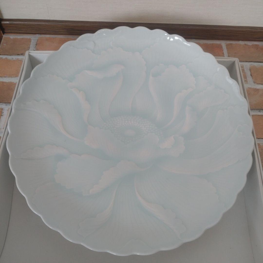 有田焼 其泉窯 青白磁牡丹彫 大皿 1枚