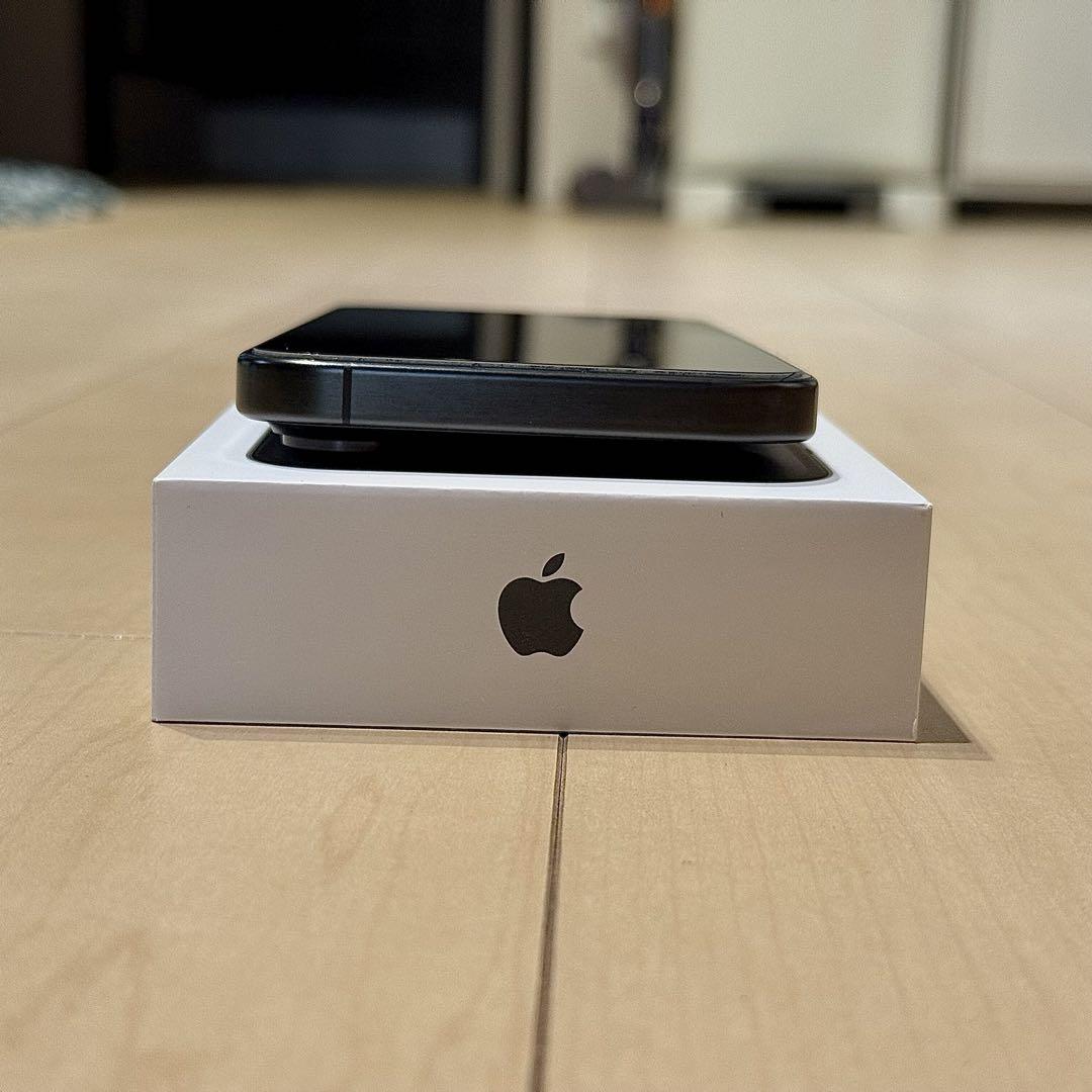 [ランク:A]Apple iPhone 15 Pro Max ブラックチタニウム