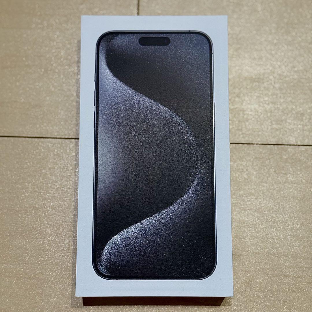 [ランク:A]Apple iPhone 15 Pro Max ブラックチタニウム