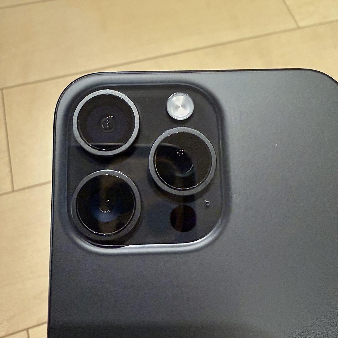 [ランク:A]Apple iPhone 15 Pro Max ブラックチタニウム
