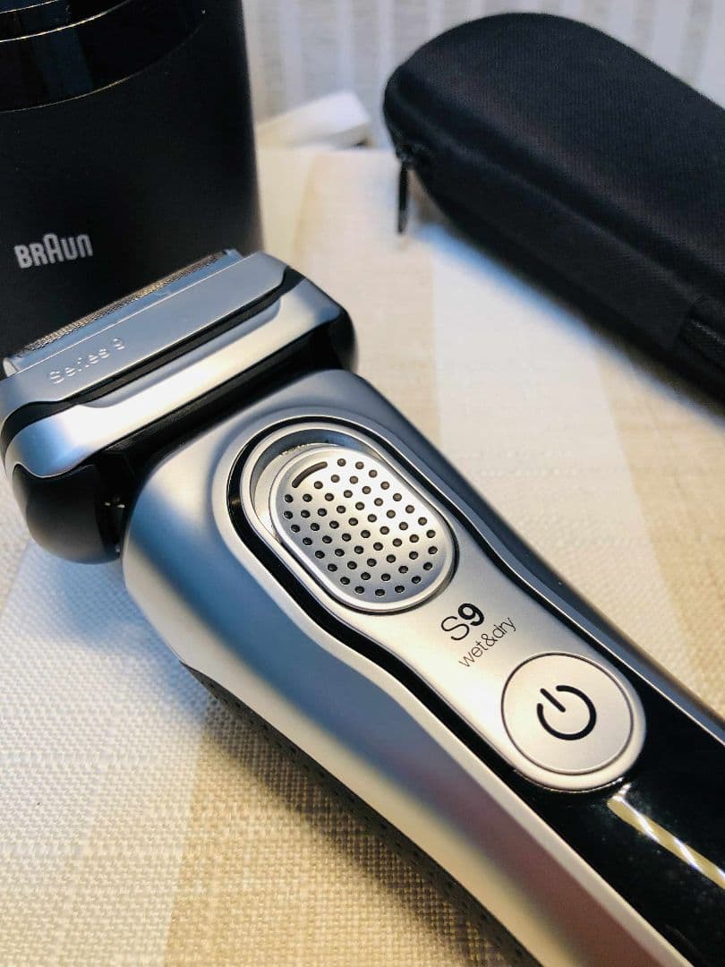 ブラウン シリーズ9 9365cc メンズ電気シェーバー ブラウン シリーズ9 9365cc メンズ電気シェーバー