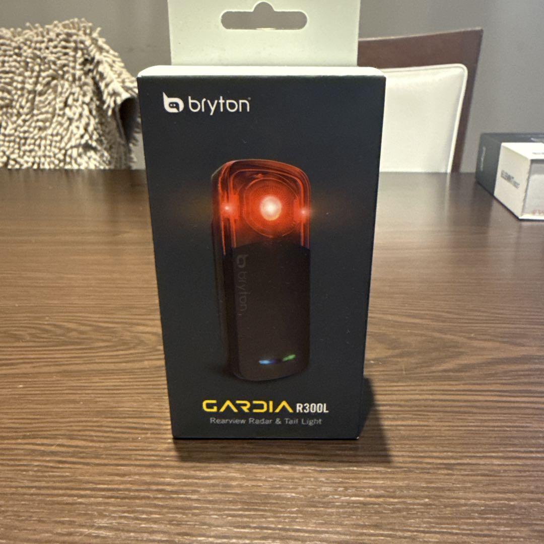 GARDIA R300L リアビューレーダーとテールライト Bryton Gardia R300L – Bryton Global Official
