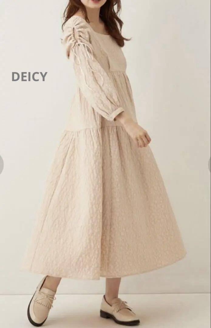 【新品未使用】DEICY デイシー ロングワンピース ジャガード 花柄 フレア
