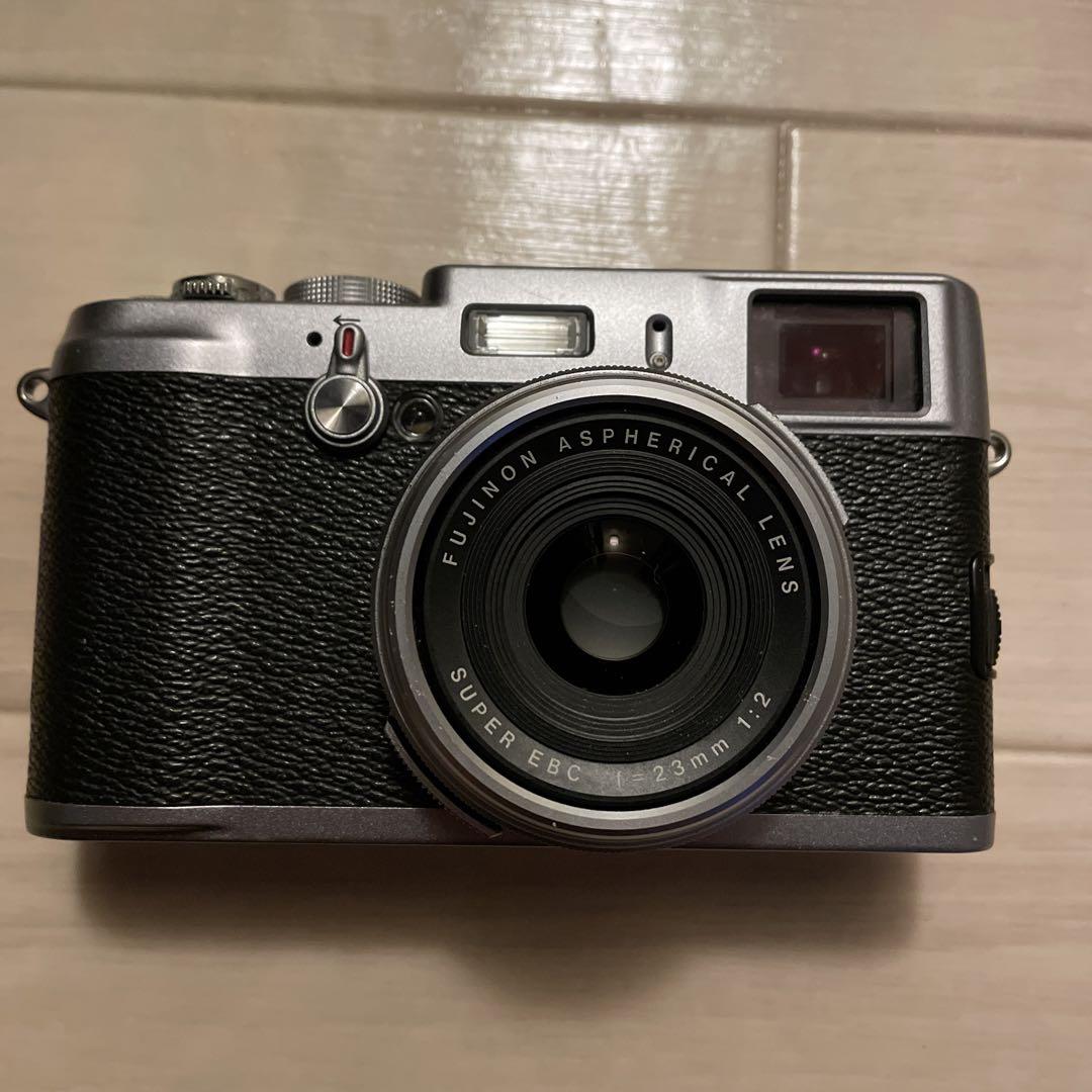 高評価なギフト フジフィルム FUJIFILM x100 シルバー フィルムカメラ