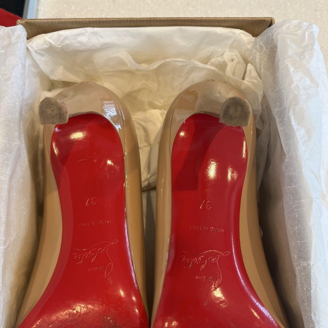 【24H限定値引き】 Christian Louboutin ベージュ