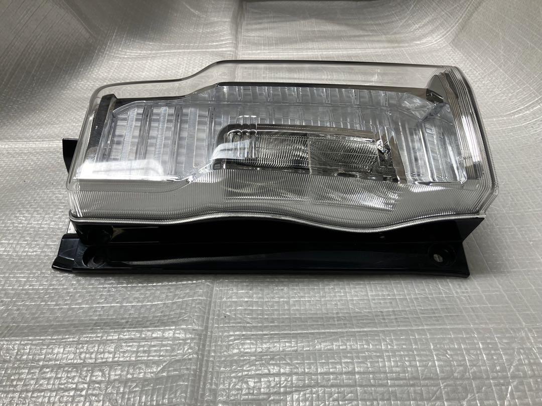 ♦︎ダイハツ　タントカスタムLA600S左純正テール♦︎インナーメッキタイプ♦︎ タントカスタム☆LA600S☆テールランプ☆インナーメッキ