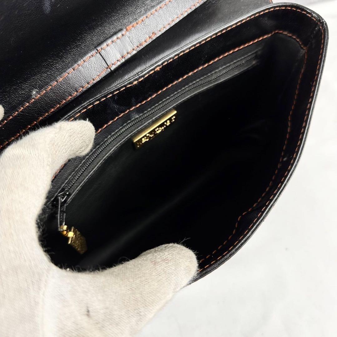 極美品 Yves Saint Laurent レザー ショルダーバッグ 黒