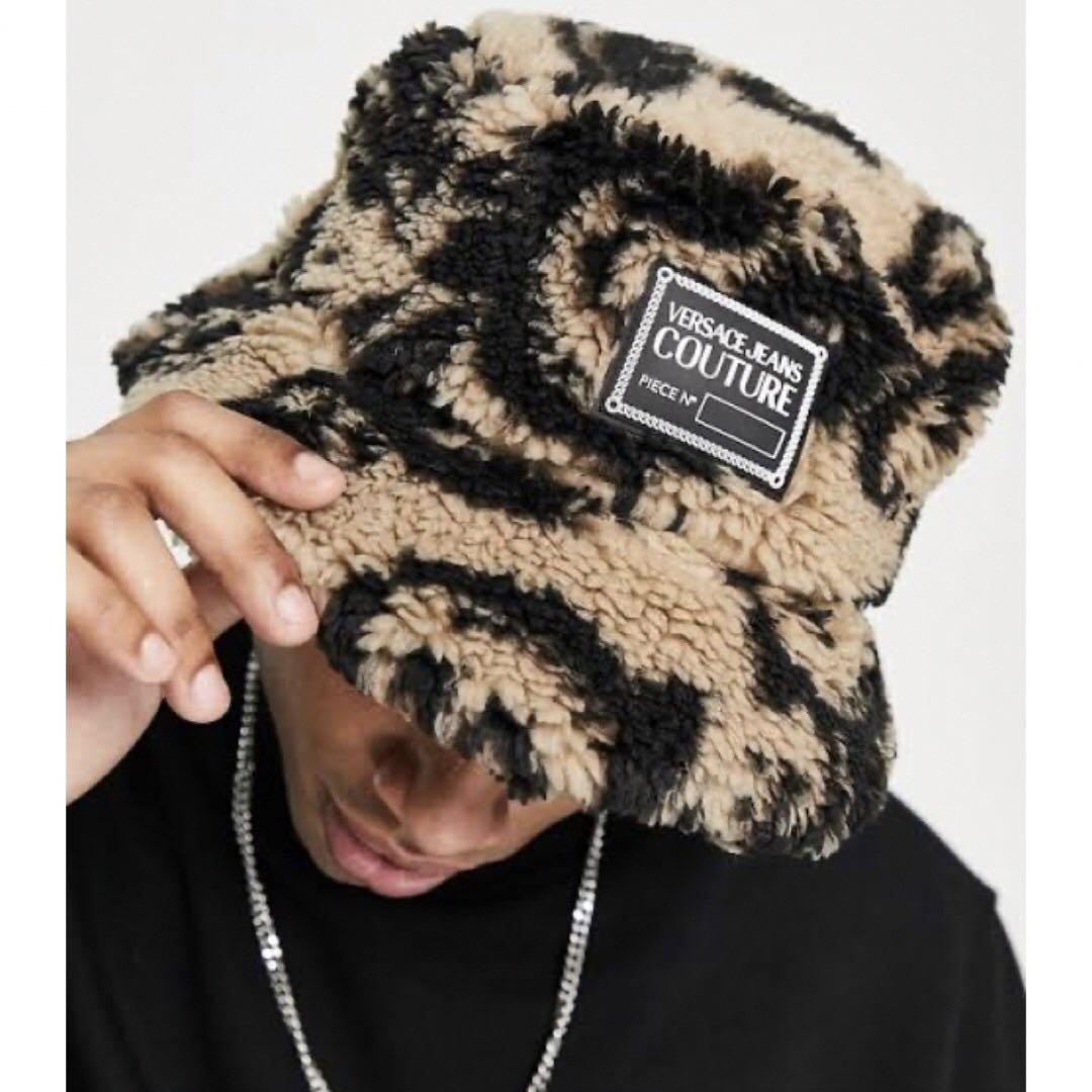 versace jeans couture ボアハット