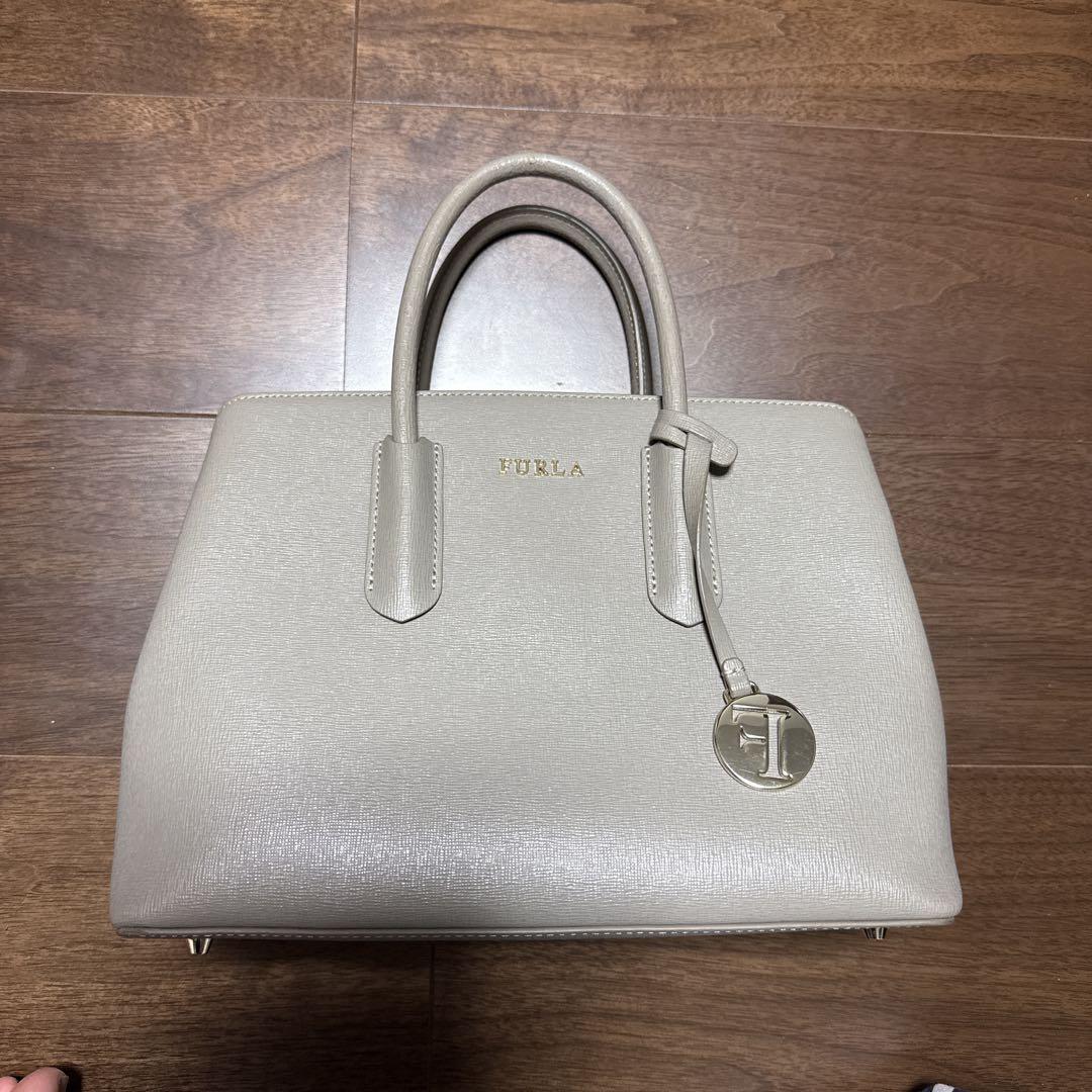 FURLA グレー ハンドバッグ 保存袋付き WB01939_HSF000_1007_VAN00_M1.