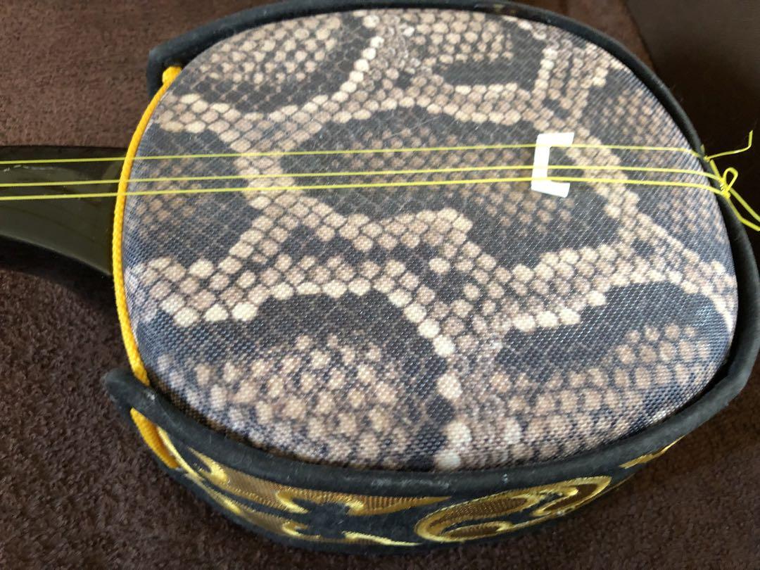 ヘビ柄 三味線 3弦 木製