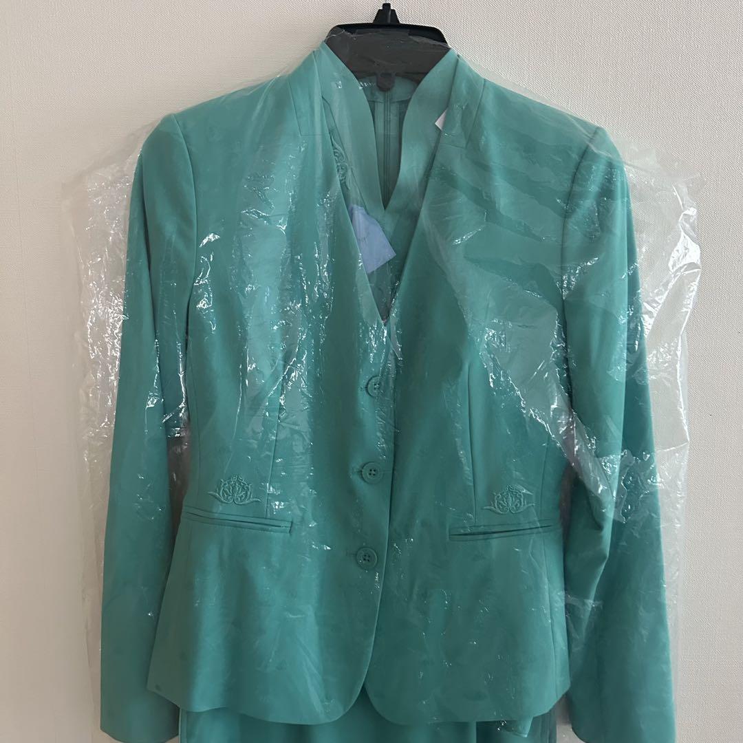 新品ベトナム航空制服　4点セット　ジャケット、アオザイ、パンツ、エプロン S